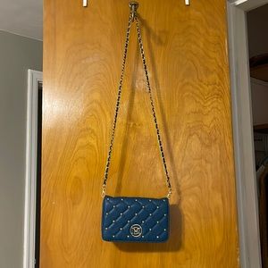 badgley mischka bag
